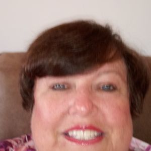 Meet your Posher, Paula